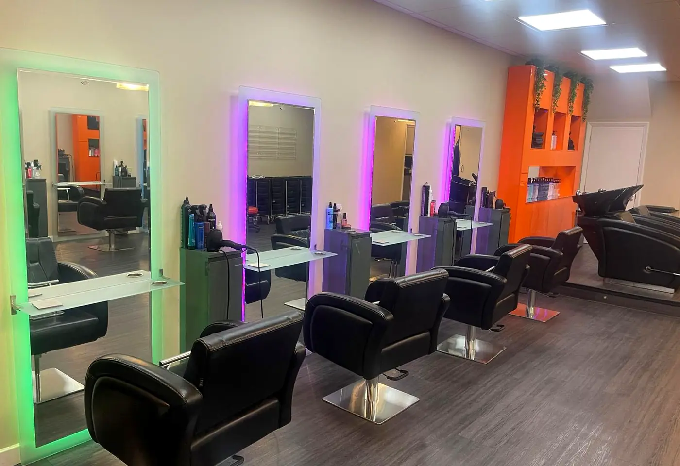 about-salon-interior